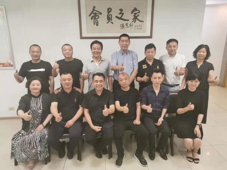 我省首個專家庫正式成立，今泰裝飾工程經理受(圖1)